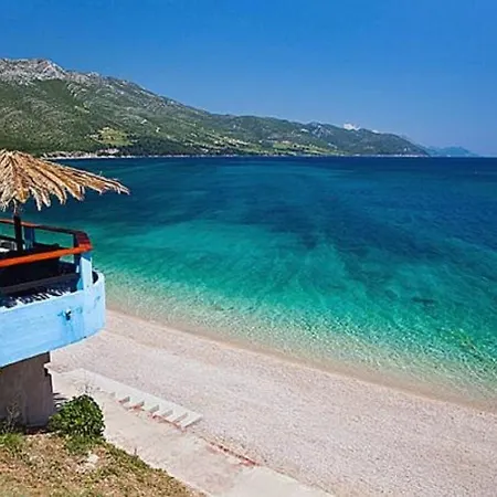 Vida With Garden: アパート *