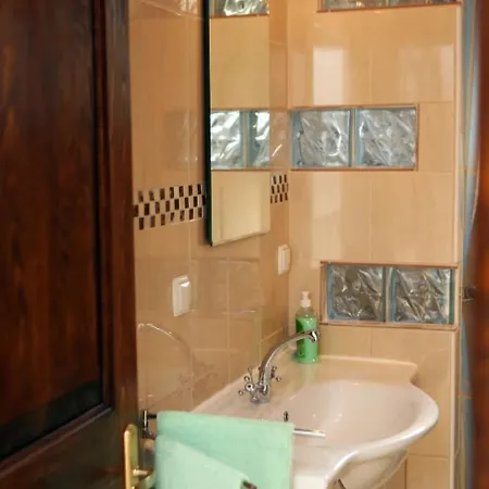 アパート Vida With Garden: オレビック