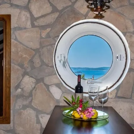 Vida With Garden: Apartment