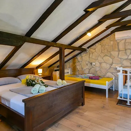 Vida With Garden: Apartment *