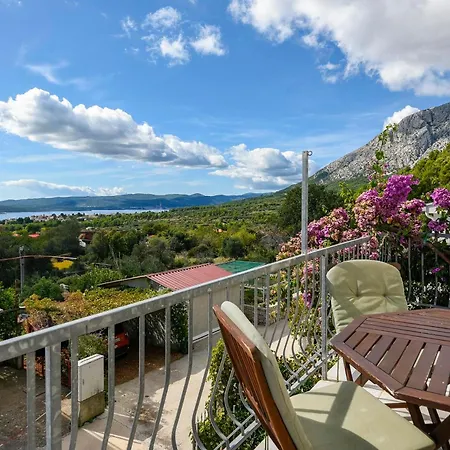 Vida With Garden: Daire