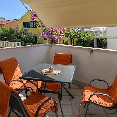 Vida With Garden: Orebić