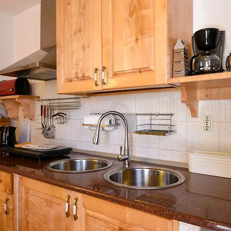Apartment Vida With Garden: Orebić