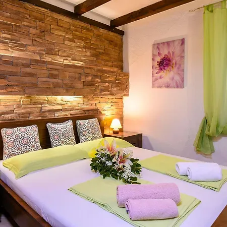 Daire Vida With Garden: Orebić