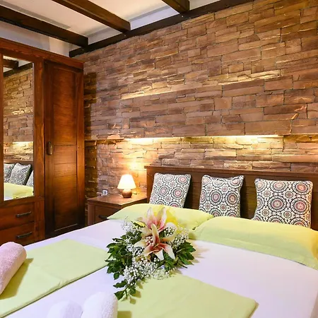 Vida With Garden: Apartment *