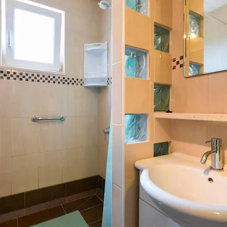 Daire Vida With Garden: Orebić